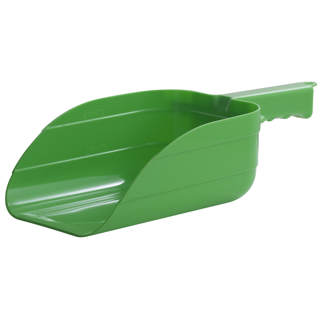 MILLER 5PT PLASTIC FEED SCOOP GREEN